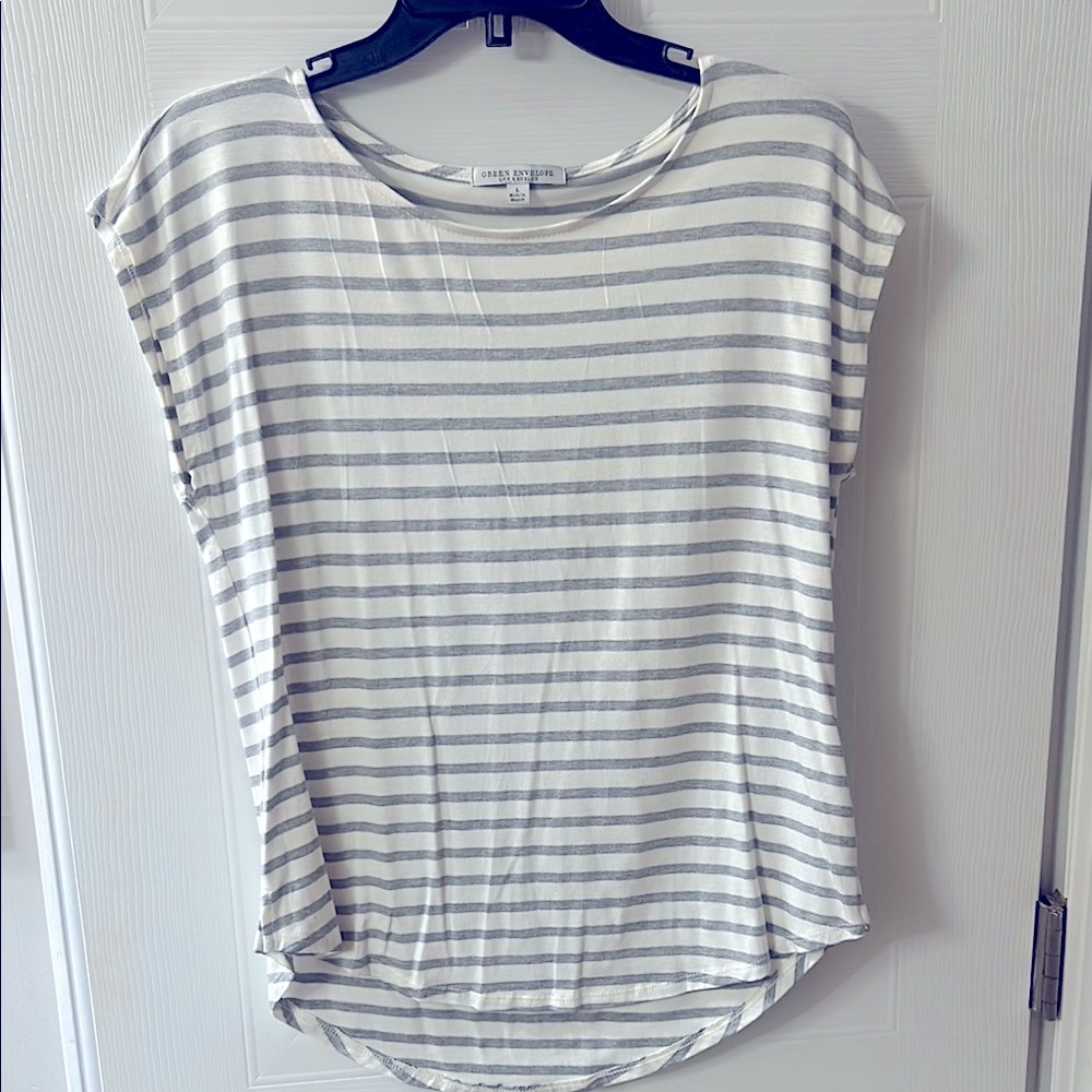 Green Envelope Gray and White Cap Sleeve Relaxed Tee